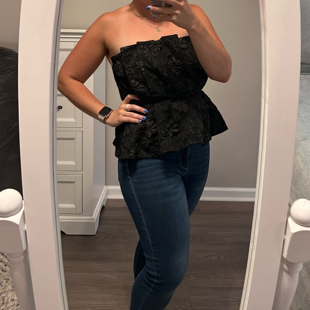 Entro Black Strapless Floral Lace Blouse